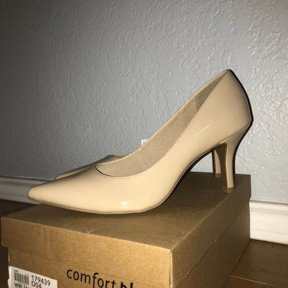 shiny nude pumps